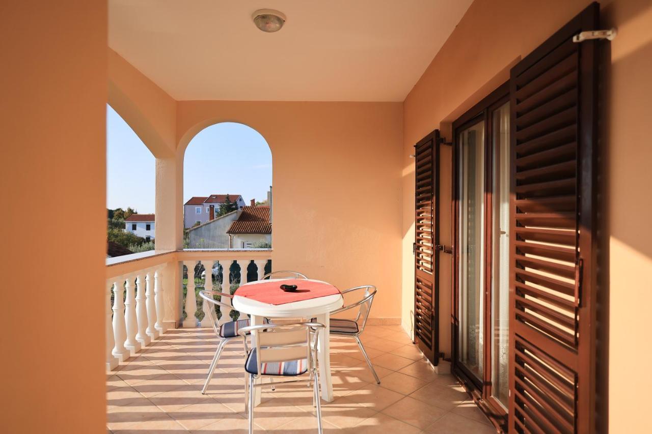 Apartments Ana Petrčane Exterior foto